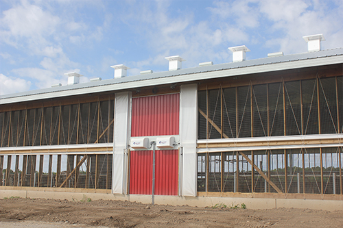 Side Image of Barn with Sidewall Curtains