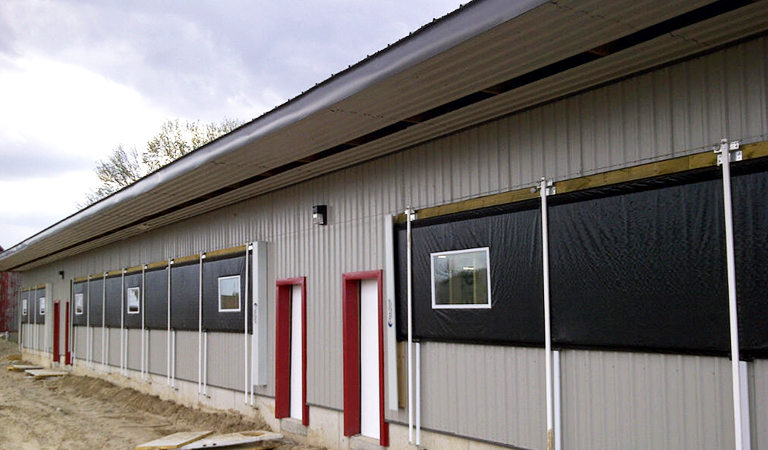 Swine Breeding & Gestation Barn Swine Breeding & Gestation Barn